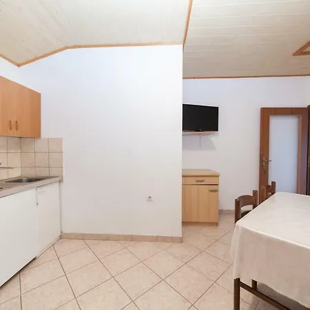 Apartment Lena